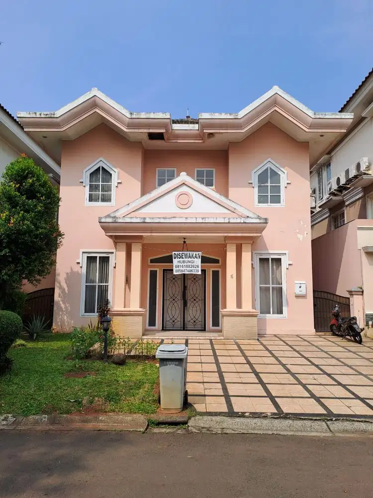 Disewakan rumah di taman beverly golf karawaci