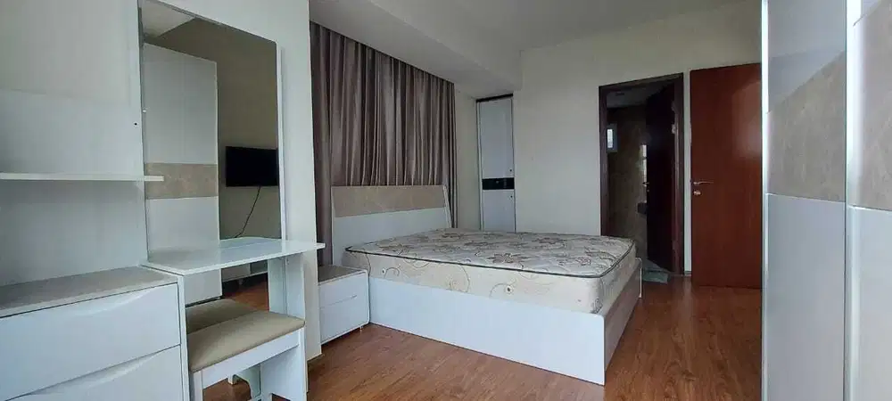 Grand Sungkono Lagoon 1 Br LT 6 view lagoon dekat ciputra world