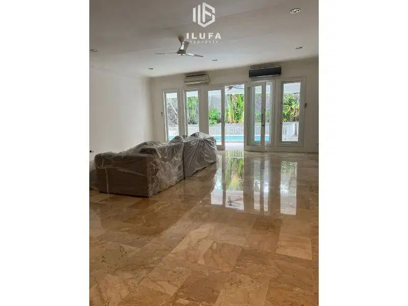 Disewakan Townhouse dekat sekolah Perancis area Cipete