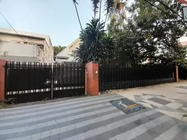 Dijual Rumah Jalan Raya Dr Soetomo dkt Raya Darmo Diponegoro