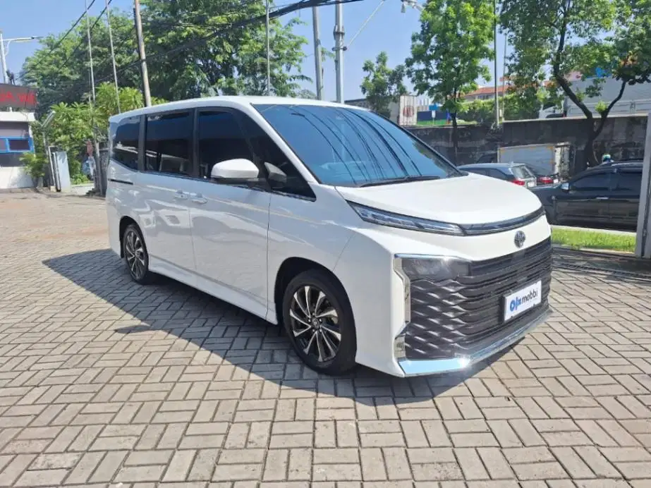 DP 5% Toyota Voxy 2.0 Bensin-AT 2022 JBC