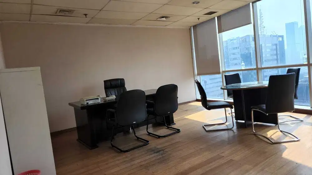 Sewa Kantor Siap Huni 280 m2 di Menara Imperium Kuningan, Hrg Nego