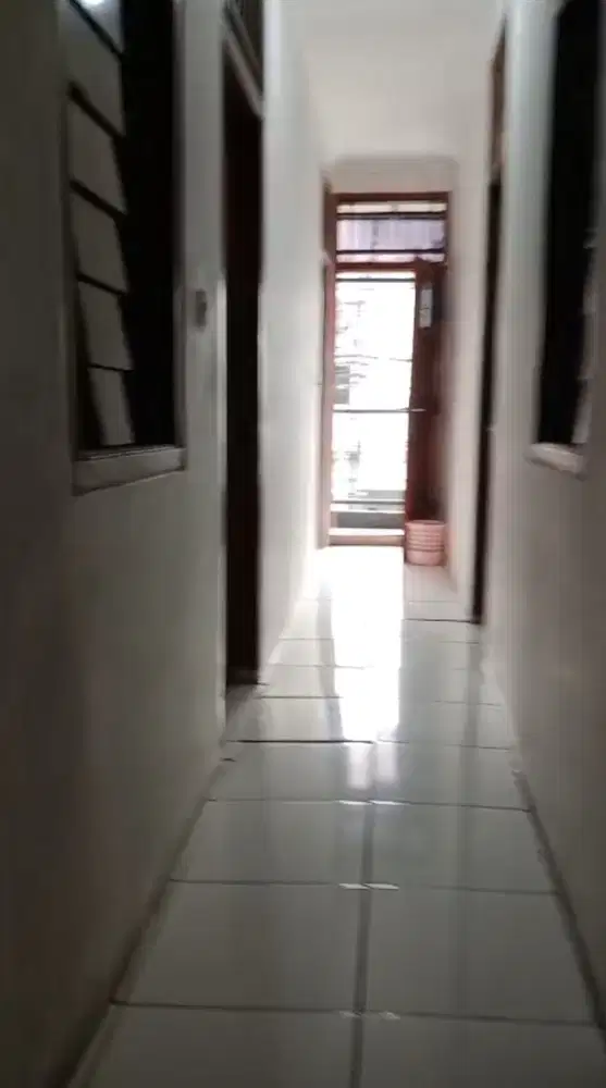 RUMAH KOST DI PENGADEGAN JUAL CEPET MANTAP