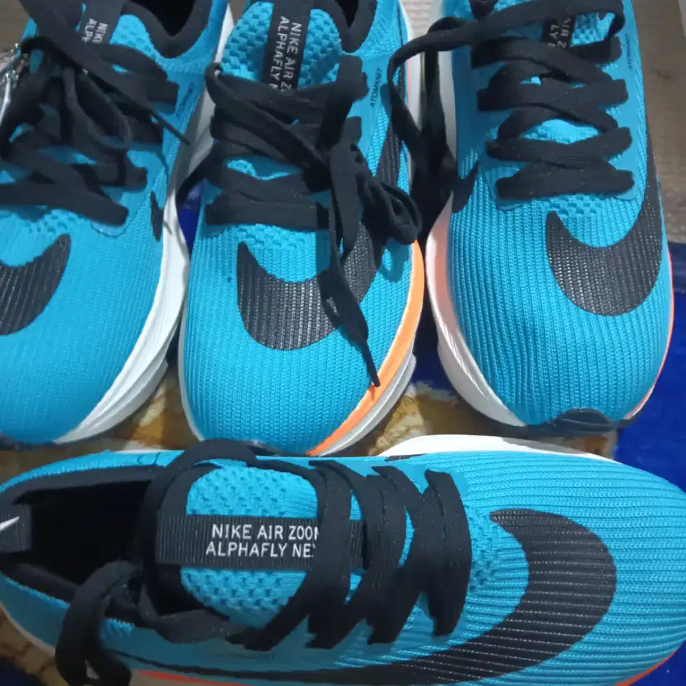 Sepatu Nike air zoom sisa 2 pasang size 40 insole 25 cod kalibata city