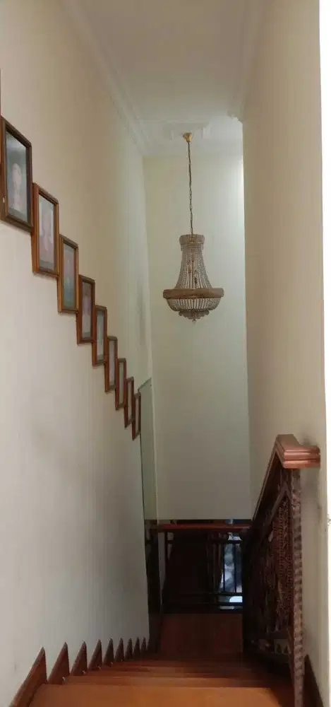 Di Jual RUMAH MEWAH di Duren Sawit Jakarta Timur