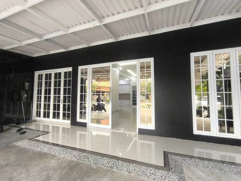 Viewing pasti suka. Rumah minimalis di Ketintang Surabaya