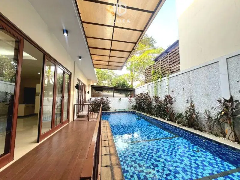 Disewakan Townhouse Lingkungan Asri Nyaman, area Cilandak Ampera