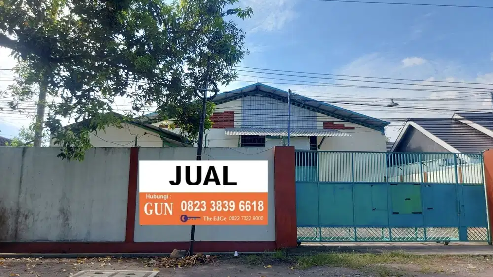 Gudang dengan Halaman Pribadi di Jombang, Jawa Timur