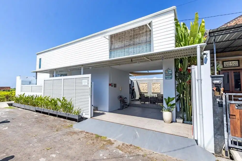 VILLA FULLY FURNISHED 3BEDROOM LOKASI TENANG DEKAT SANUR