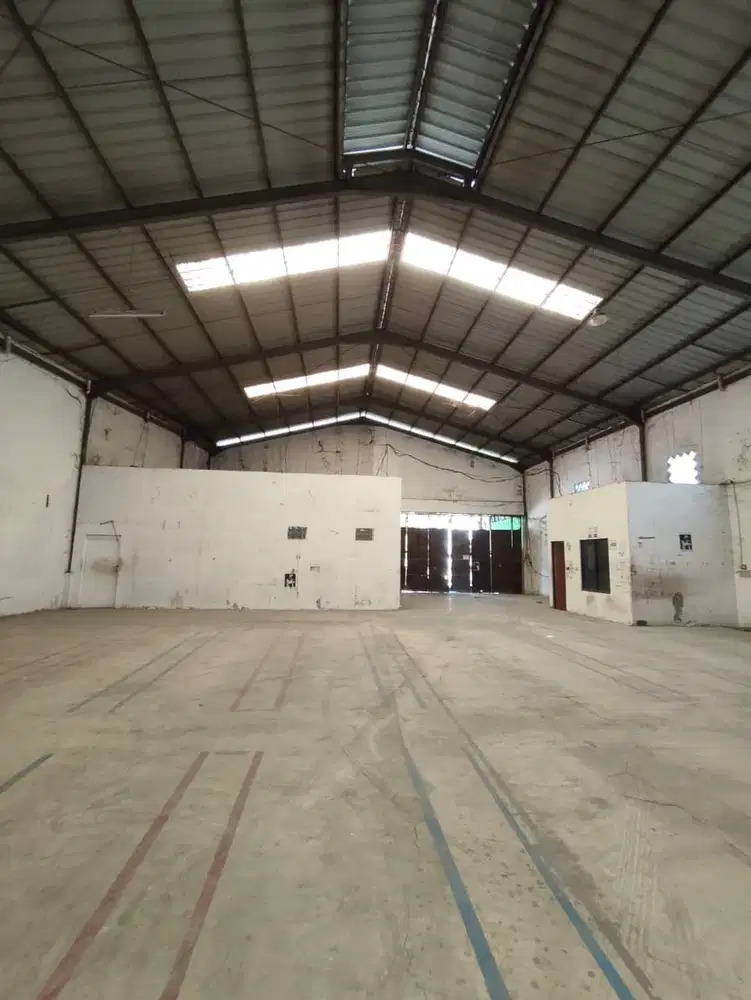 Gudang Nol Jalan Rungkut Surabaya Timur