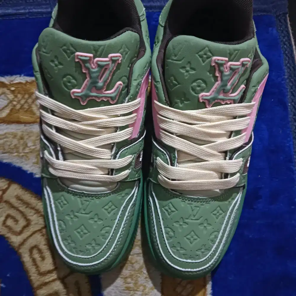 Sepatu size 39 LV Noser ada cod kalibata