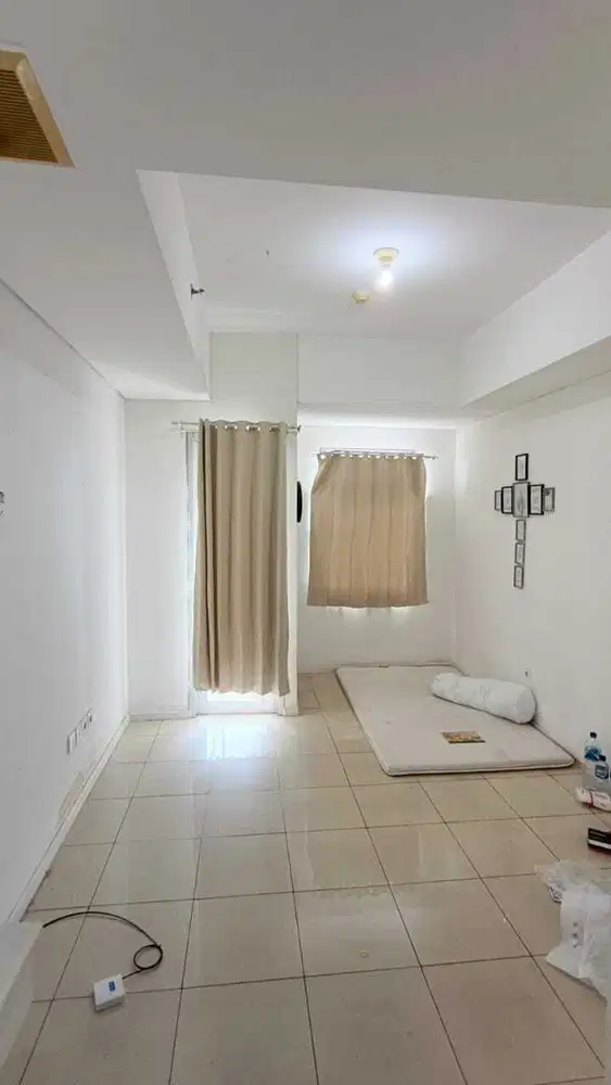 Di sewakan apartemen green lake Sunter tipe studio unfurnish