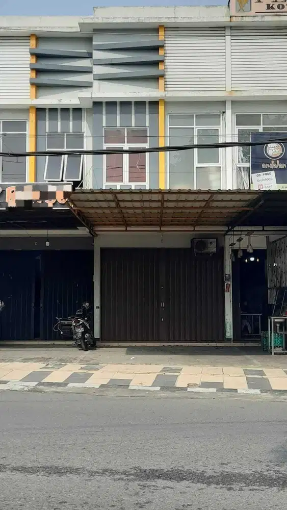 Dijual Ruko 2 Lantai Siap Pakai di Area Komersial Jalan Kelud Raya Semarang
