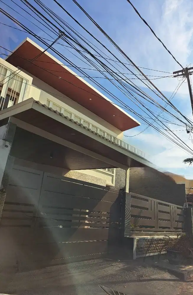 Rumah Dharmahusada Permai Surabaya, 2lt, Siap Huni Kondisi Bagus