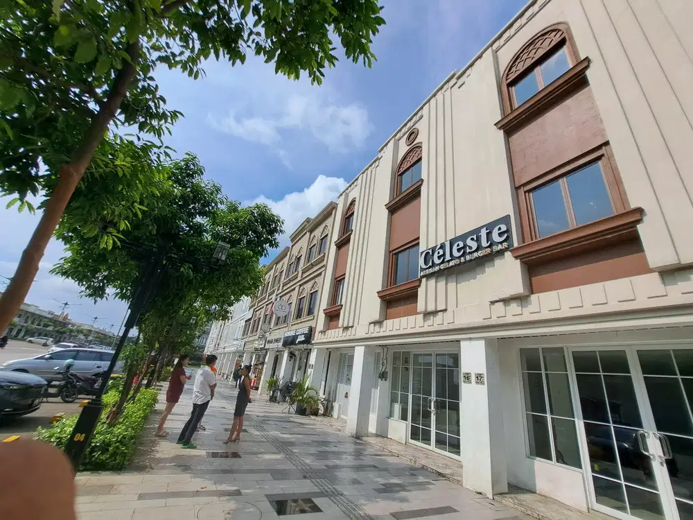 Disewakan ruko hollywood boulevard gandeng 2 unit siap usaha strategis