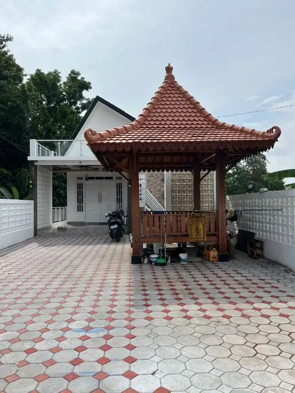 RUMAH MEWAH KONSEP VILLA KEKINIAN MODERN DENGAN KOLAM RENANG
