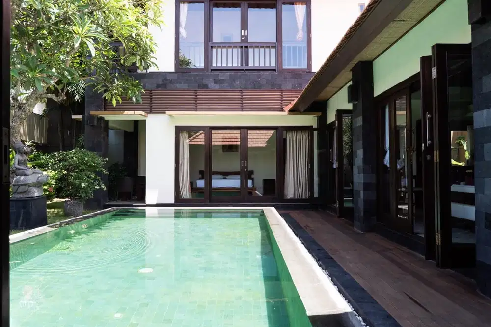 FOR SALE COZY 3 BR VILLA FOR SALE IN SEMINYAK-BALI