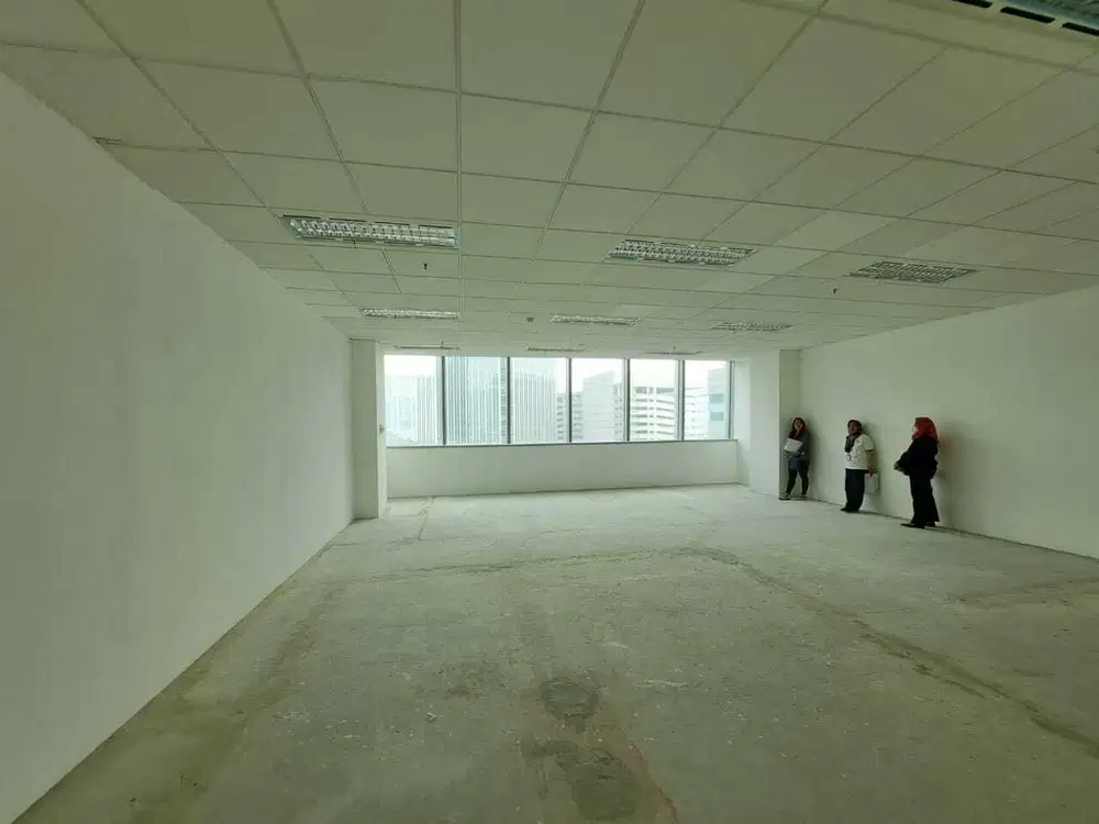 Sewa Kantor 107 M2 di Menara Palma Kuningan Kondisi Bare, Nego
