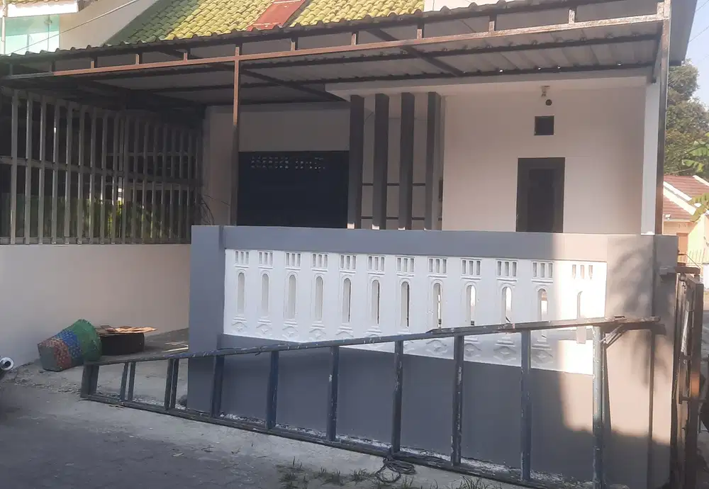 Di sewakan cat baru bersih dkt RS Oen  kandang sapi