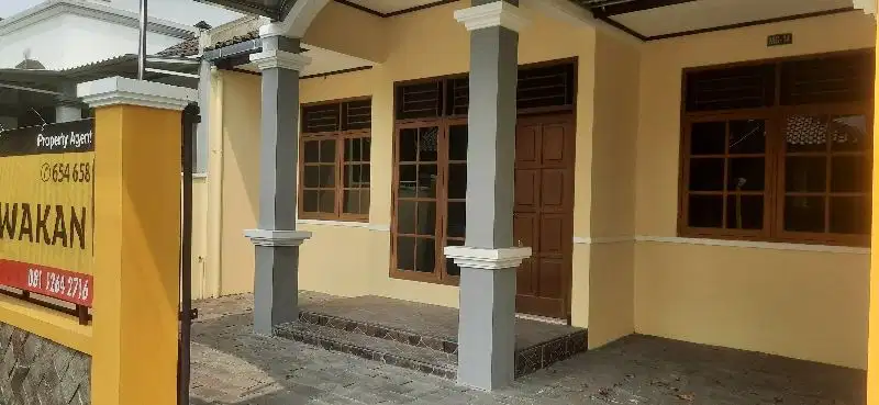 Di sewakan murah cat baru dekat Fave solo baru