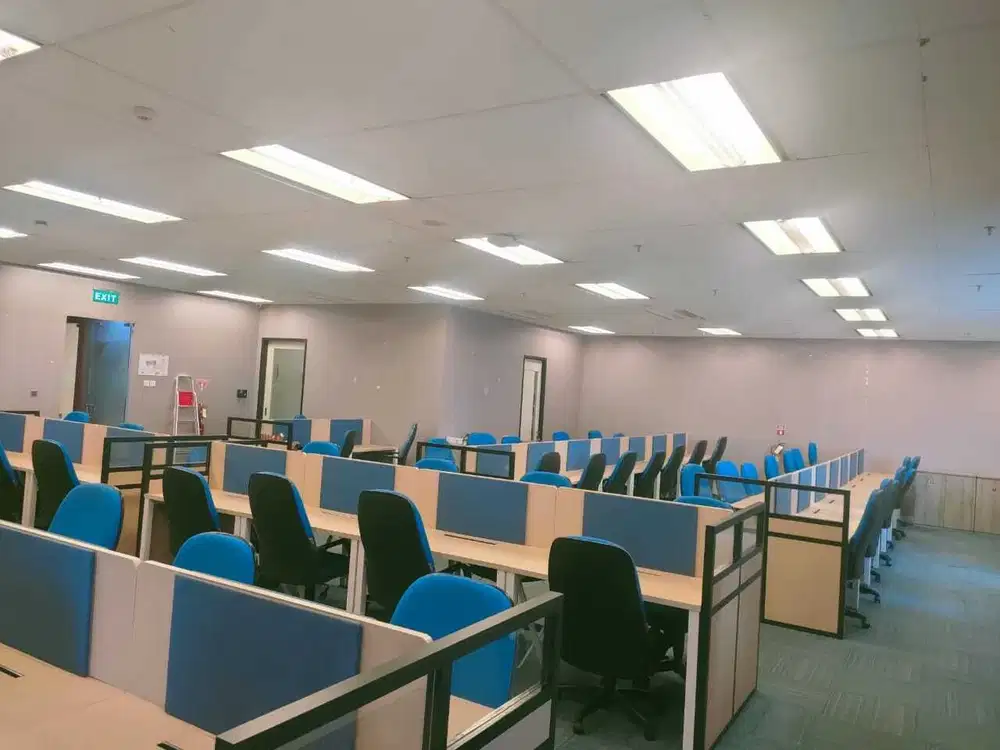 Sewa Kantor Full Furnish 360 m2 di XL Tower Kuningan Jaksel, Siap Huni