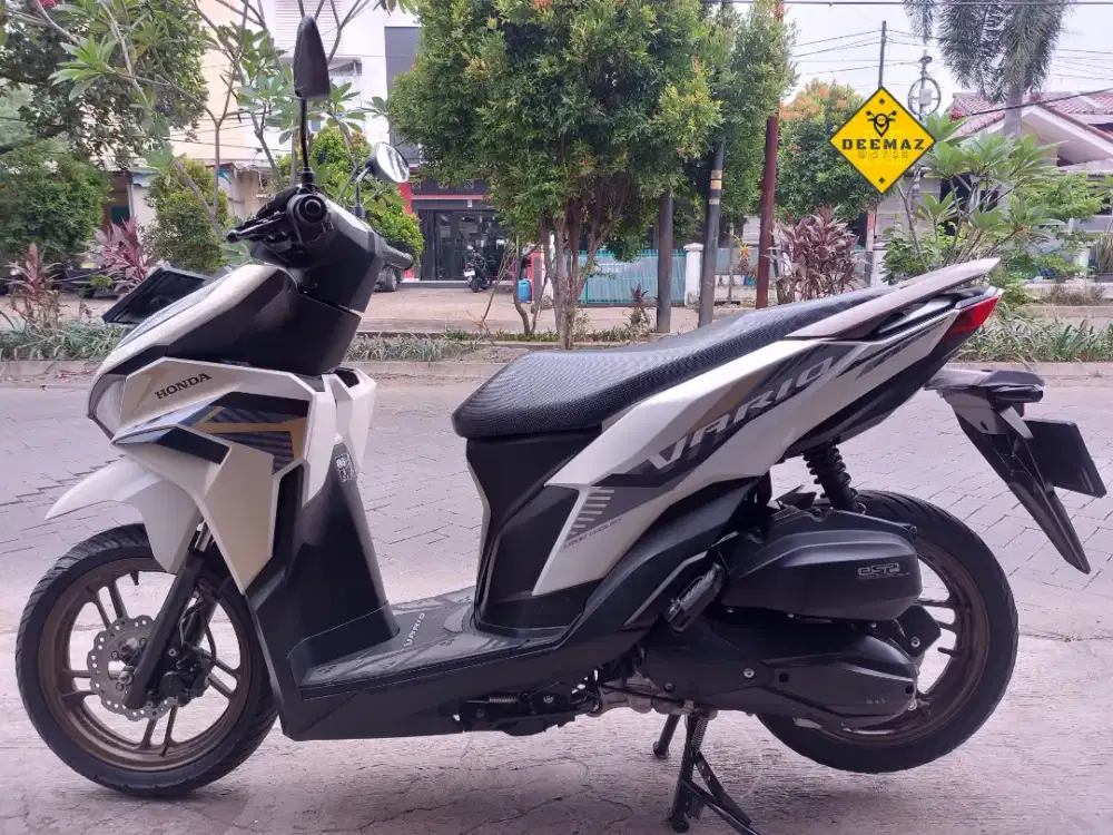 (DP 1 Jt)‼️ Plat B DKI JakBar Vario 125 CBS ISS Keyless Putih 2023