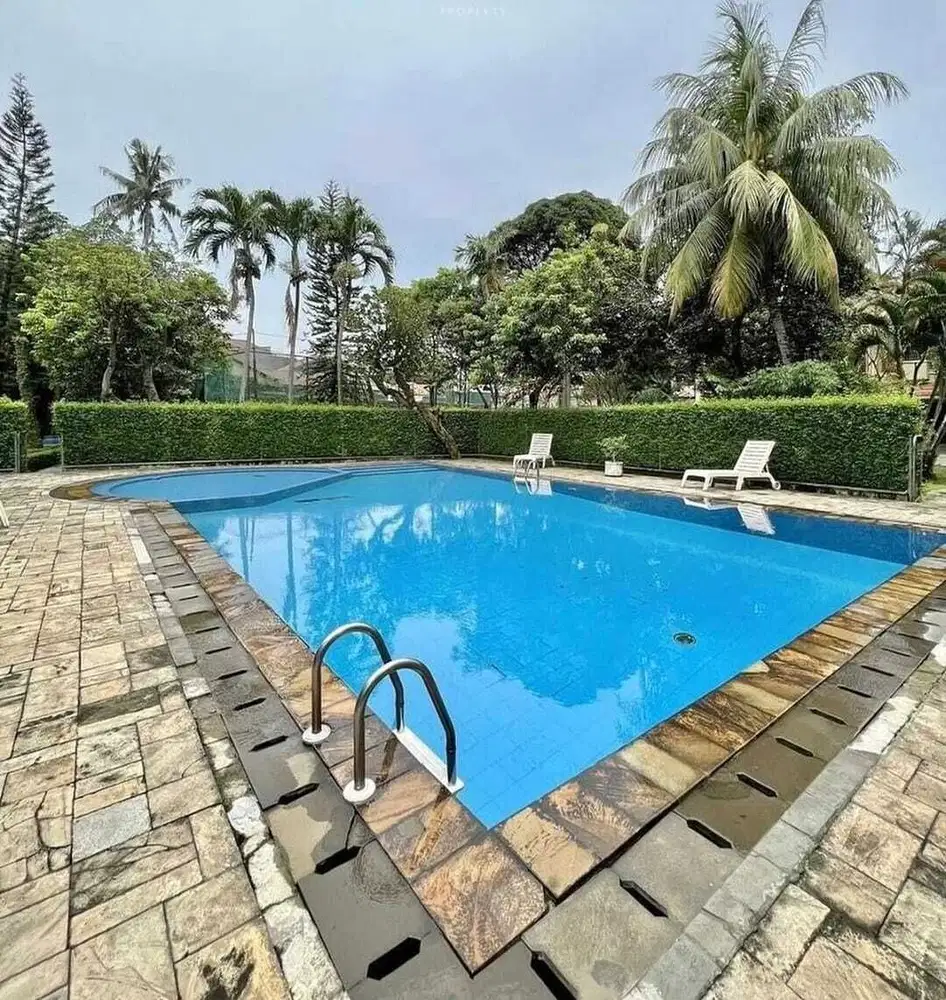 Jual butuh cepat rumah dalam komplek Cilandak dekat ragunan Transmart