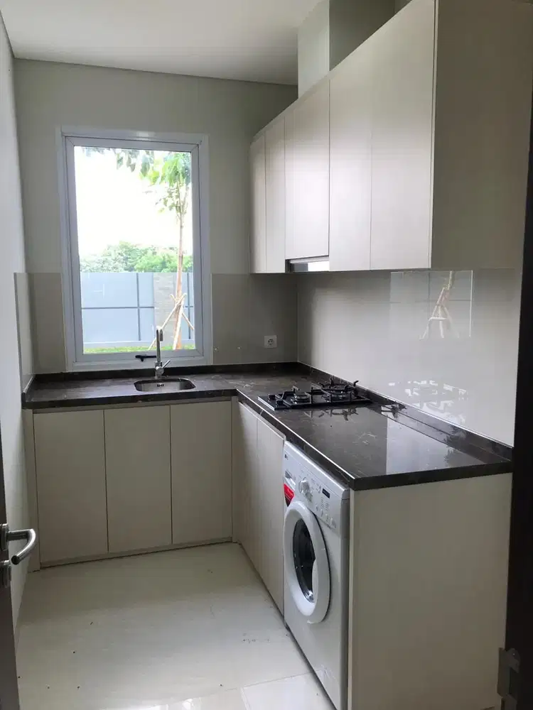 Dijual Town House Apartemen Puri Mansion Jakarta Barat - 4BR+1 Furnish