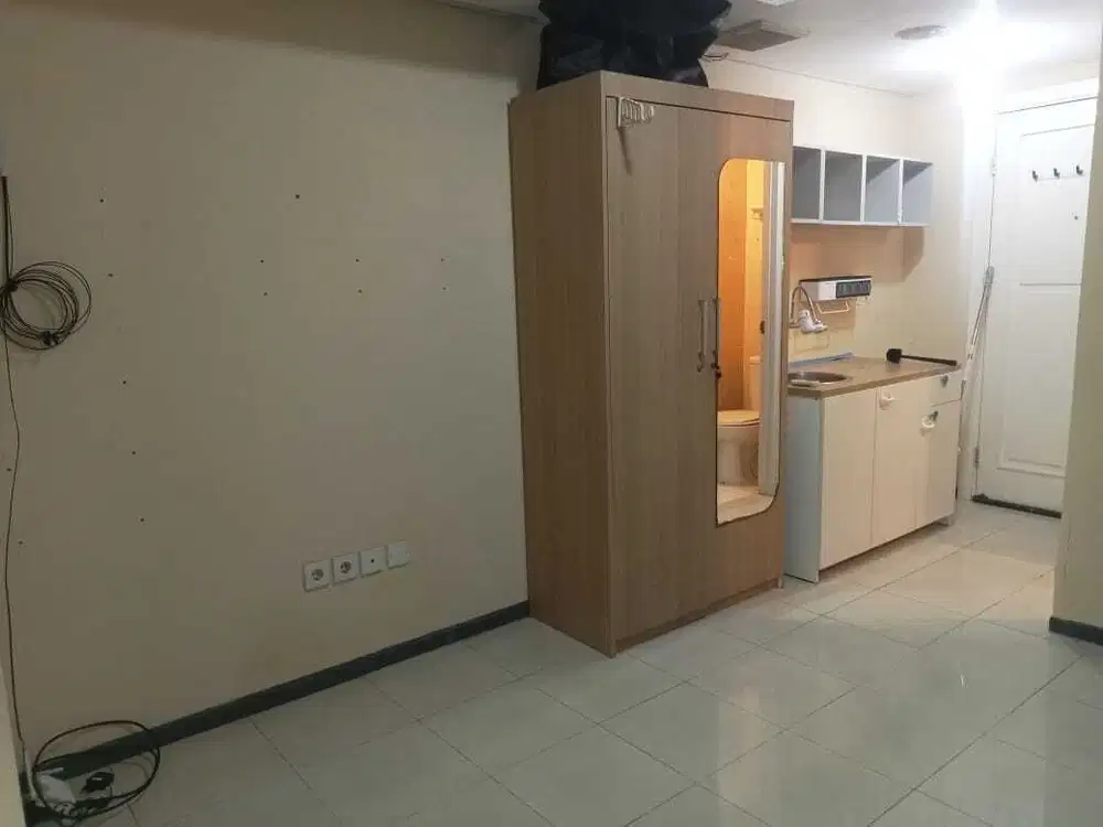 Di sewakan apartemen green lake Sunter tipe studio semi