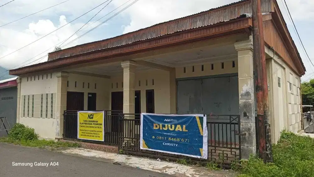 Rumah Terawat Siap Huni di Lokasi Strategis