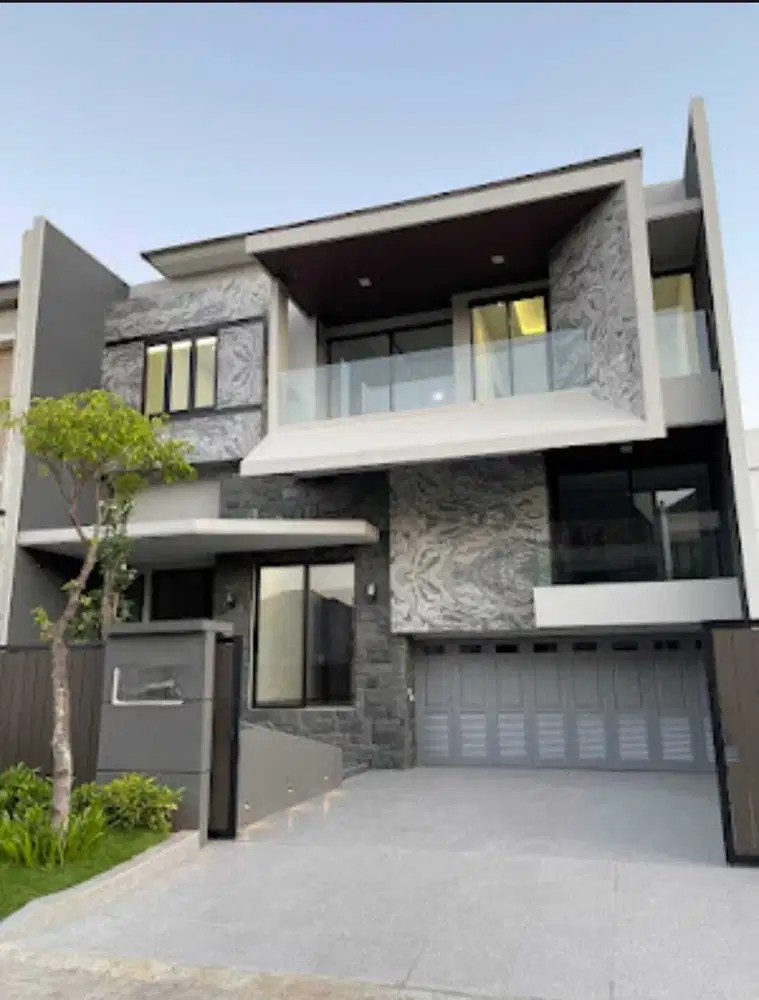 RUMAH MEWAH SOMERSET CITRALAND DEKAT U.CIPUTRA GRAHA FAMILY PAKUWON IN