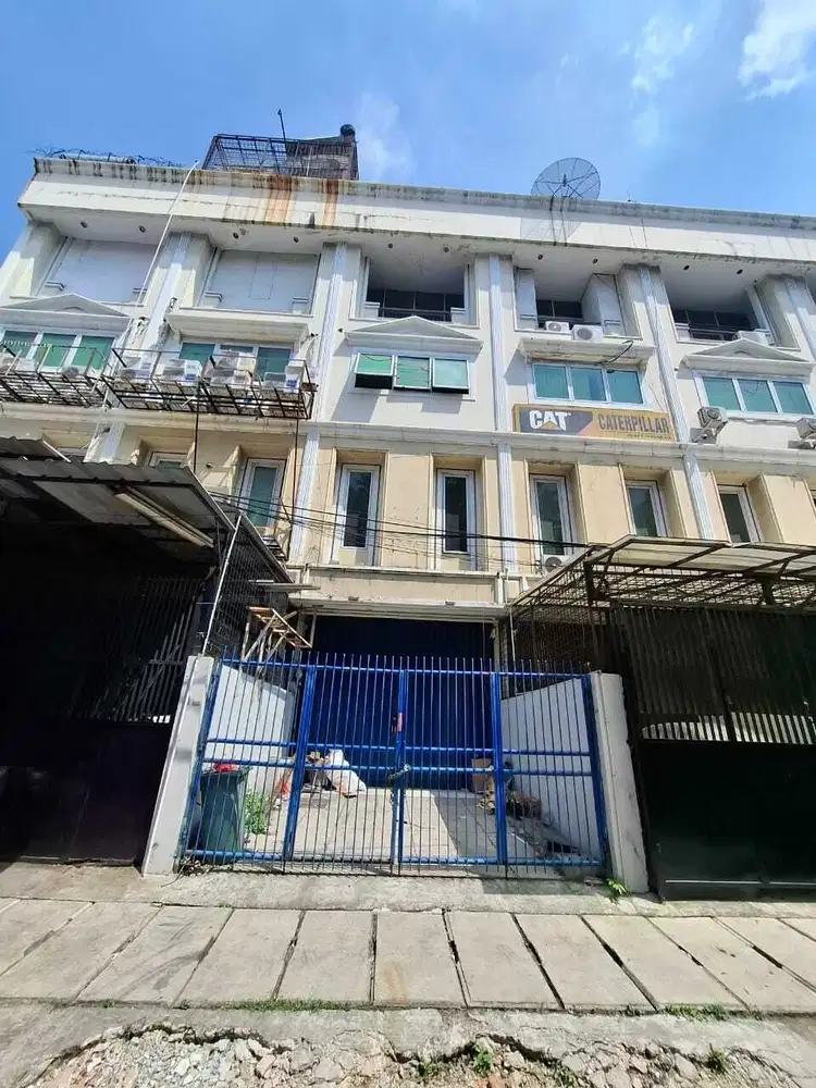 Disewakan Ruko 4 lantai di Taman Sari Jakarta Barat