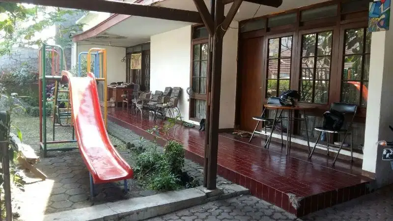 Rumah Hitung Tanah di Turangga Bkr Buah batu dkt Gatot Subroto