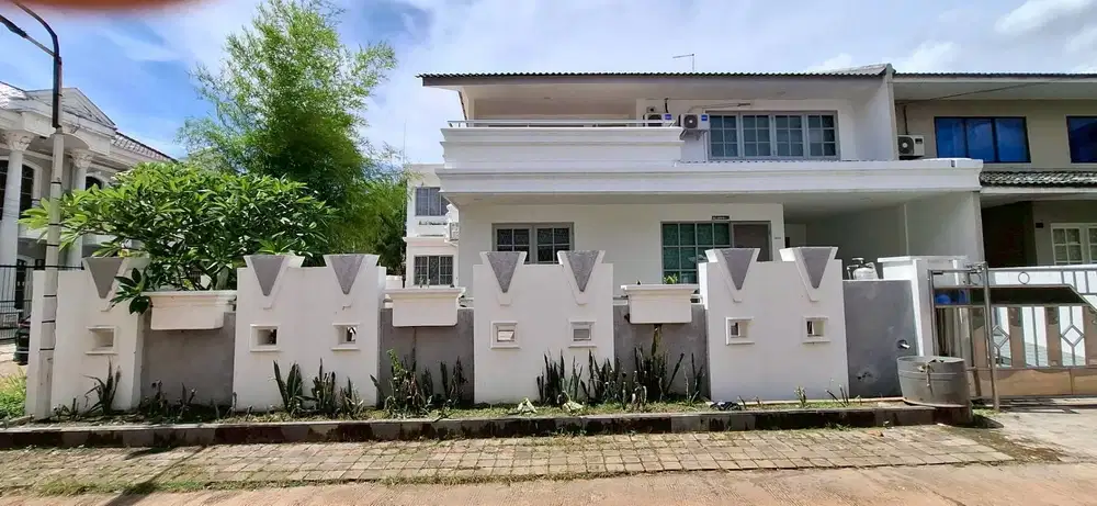 Disewakan Rumah 2 Lantai di Baloi Permai, Baloi