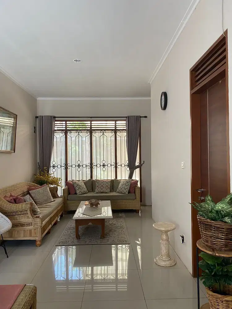 Rumah murah full furnished di Ciwaruga dekat Polban