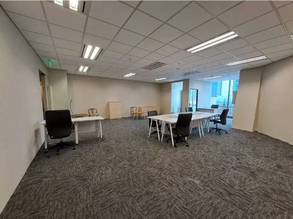 For Rent Kantor Semi Furnish 110 m2 di Prudential Center Kokas, Murah