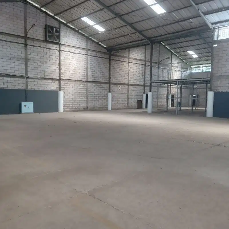 gudang di sewakan lt4000m lb 2000mt jln masuk kontener