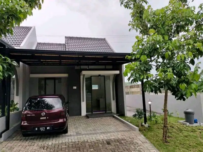 Rumah Ready dalam Cluster Citra Grand Tembalang Semarang