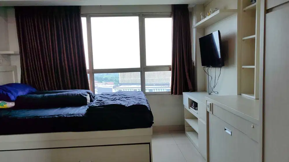 Apartemen 1 BR Furnised Di Spring Lake Sumarecon Bekasi Tower FREESIA
