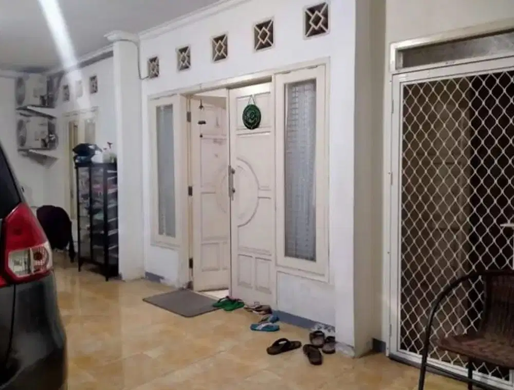 Jual Rumah Second Terawat di area Wisma Lidah Kulon, Surabaya