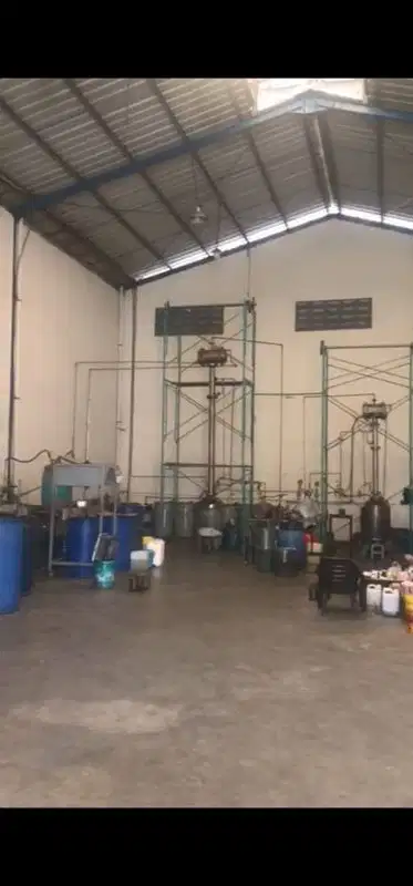 disewakan gudang dekat pinggir kali cocok buat produksi