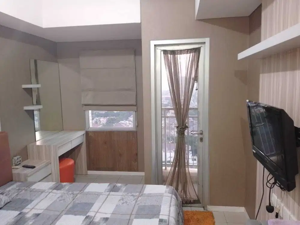 Di sewakan apartemen green lake Sunter studio furnish