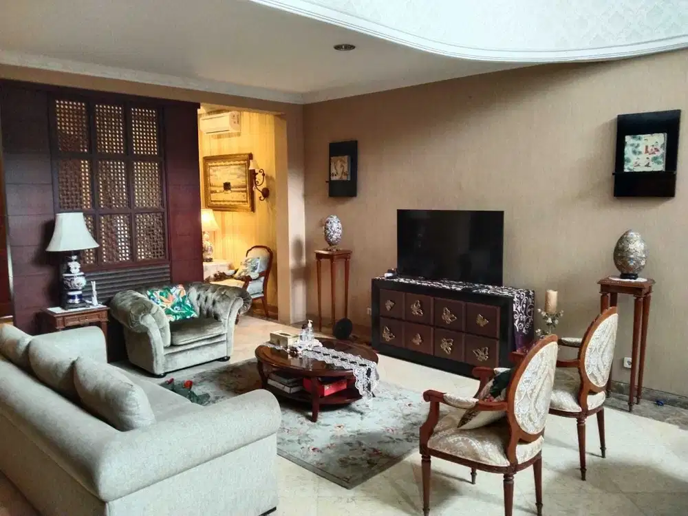 Dijual Rumah 2 Lantai bagus dijual lokasi Gandaria Bisa Nego