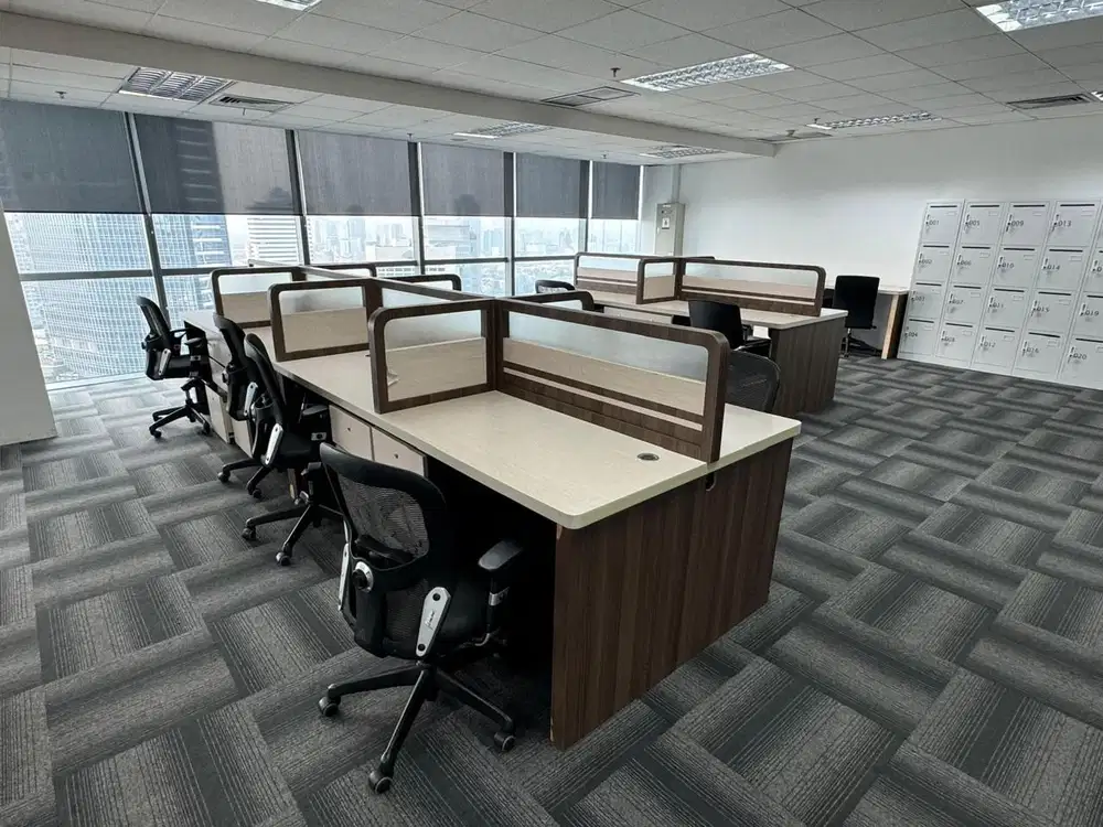 Sewa Kantor Siap Huni 238 m2 di UOB Plaza Thamrin Jakpus, Hrg Nego
