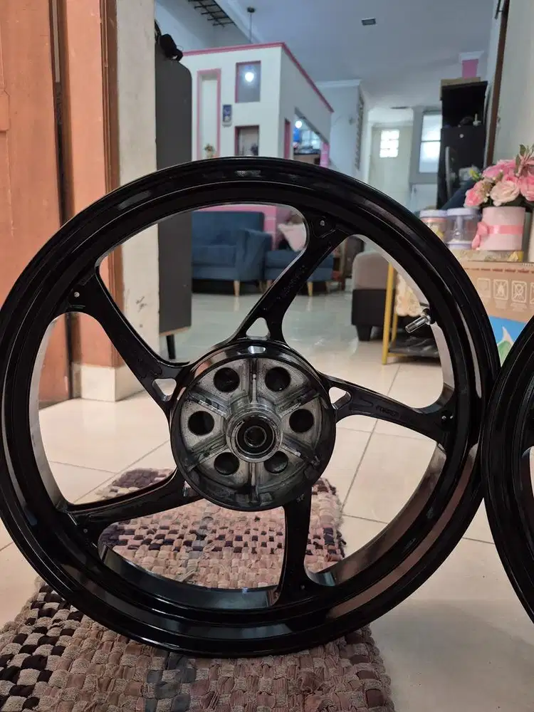 Velg ninja rr atau r