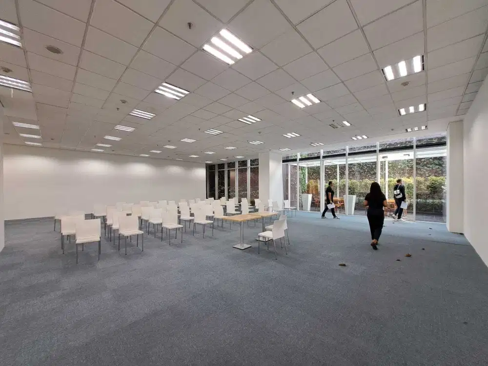 Sewa Kantor 255 m2 di Talavera Suites TB Simatupang, Strategis, Nego