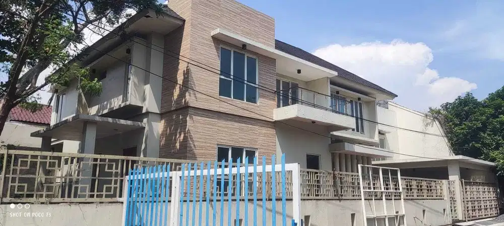 Jual Rumah Mewah Minimalis Luas Medokan Asri Surabaya