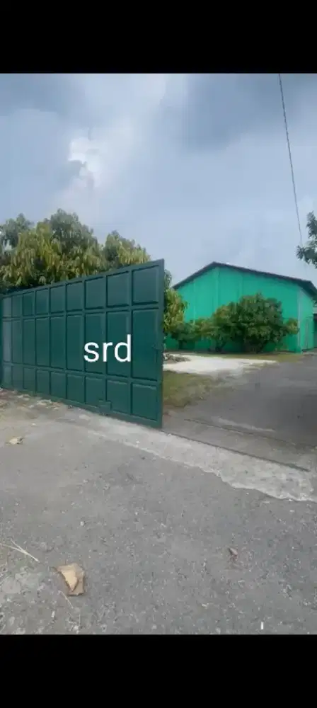 Jual gudang lokasi mojogedang luas 1 Hektar hrg 30 Milyad nego