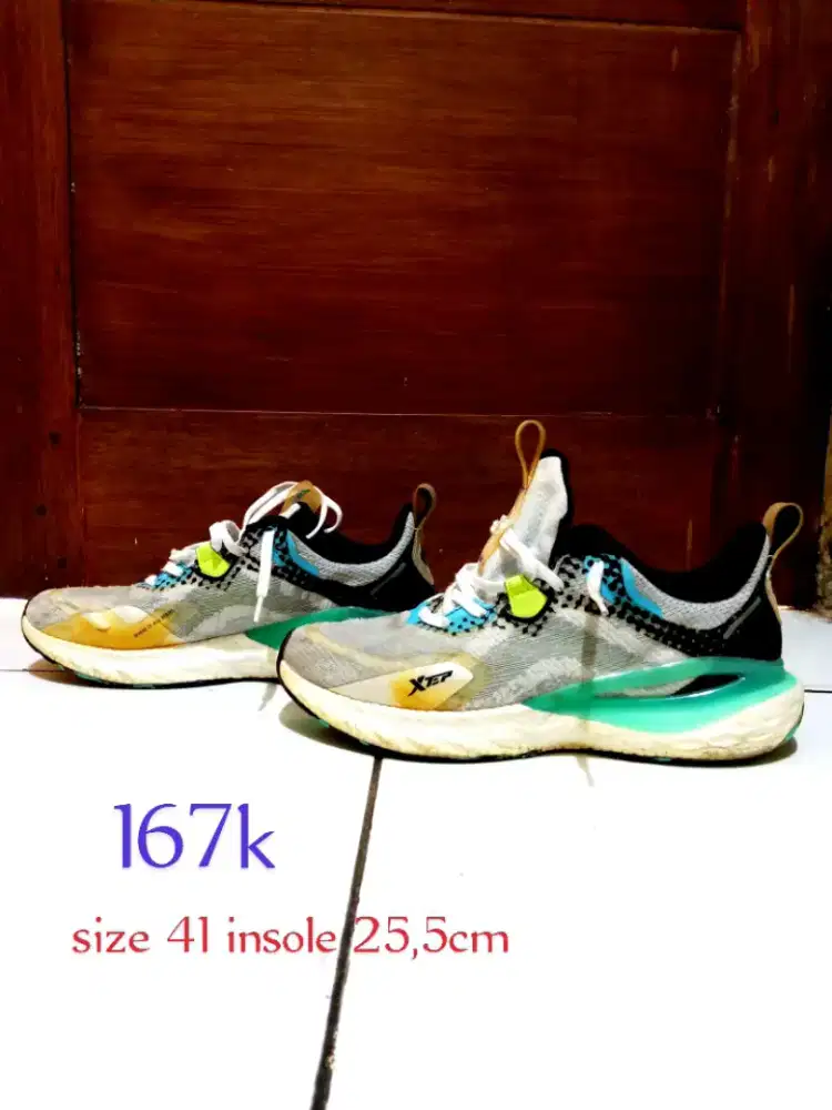 Sepatu Running/ Olahraga