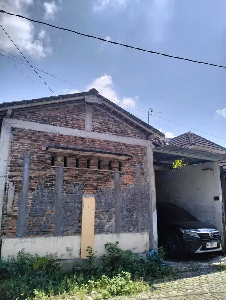 DIJUAL RUMAH PERUM DI SARATAN DEKAT KAMPUS 2 UMM , JAPUNAN MERTOYUDAN
